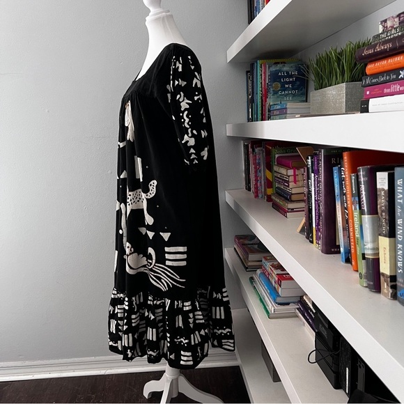 VINTAGE Ramona Rull Womens Black White & Gold Animal Dress size AV - Picture 10 of 14